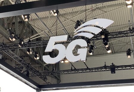 Telefónica confirma que participará en la subasta de los 700 MHz Telefónica confirma que participará en la subasta de los 700 MHz