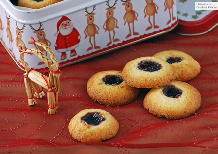 Galletas de coco y mermelada de arándanos: receta ideal para Navidad Galletas de coco y mermelada de arándanos: receta ideal para Navidad